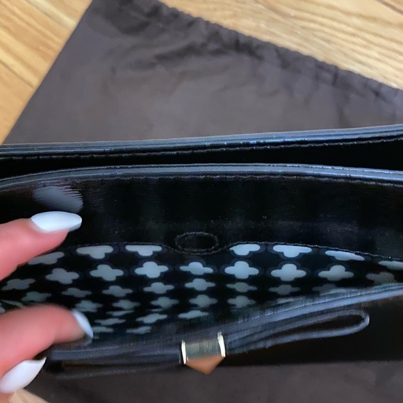 Kate Spade Cross Body Barely Used - Picture 2 of 5